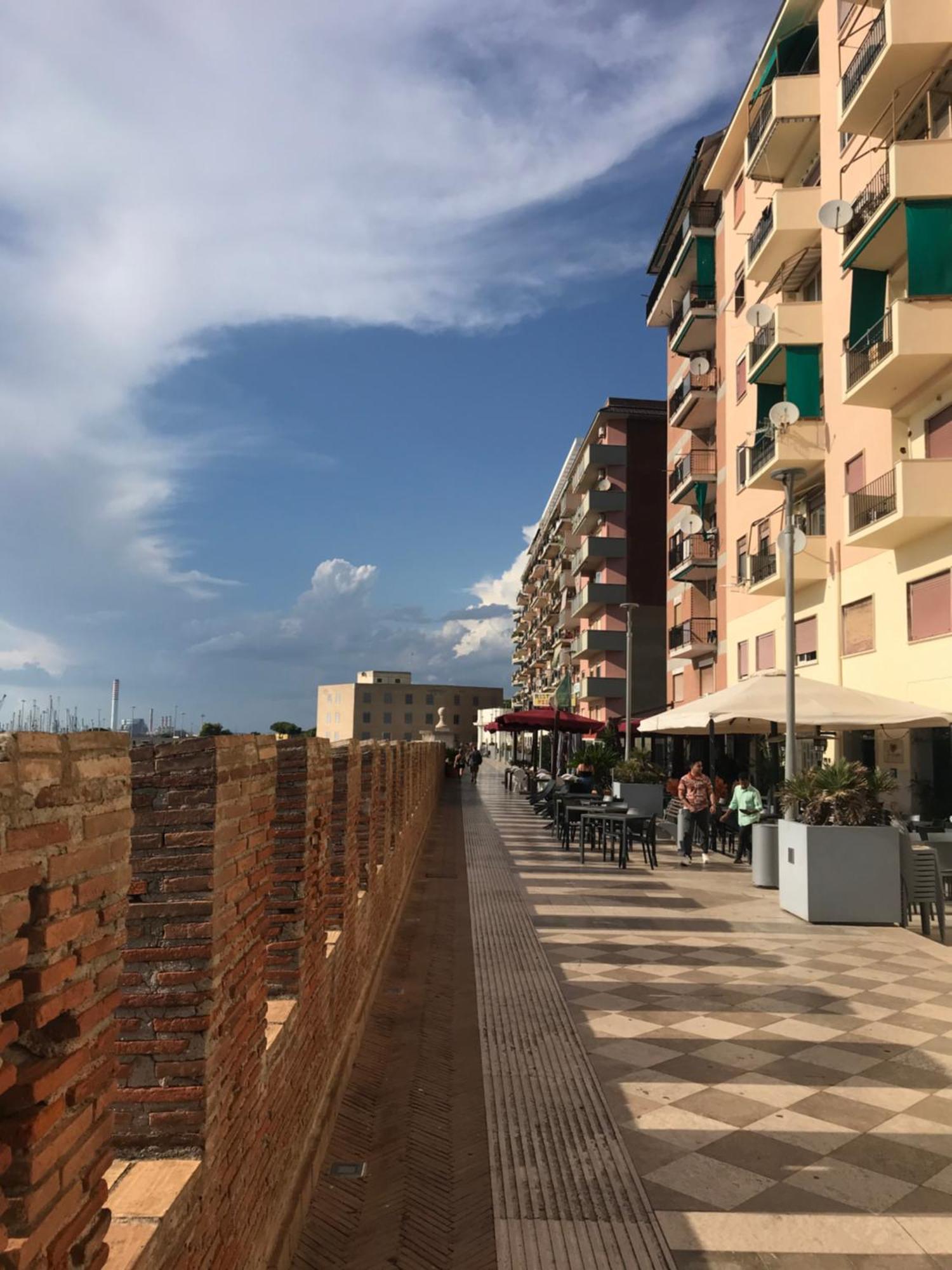 Sweet Dreams Hotel Civitavecchia Ngoại thất bức ảnh