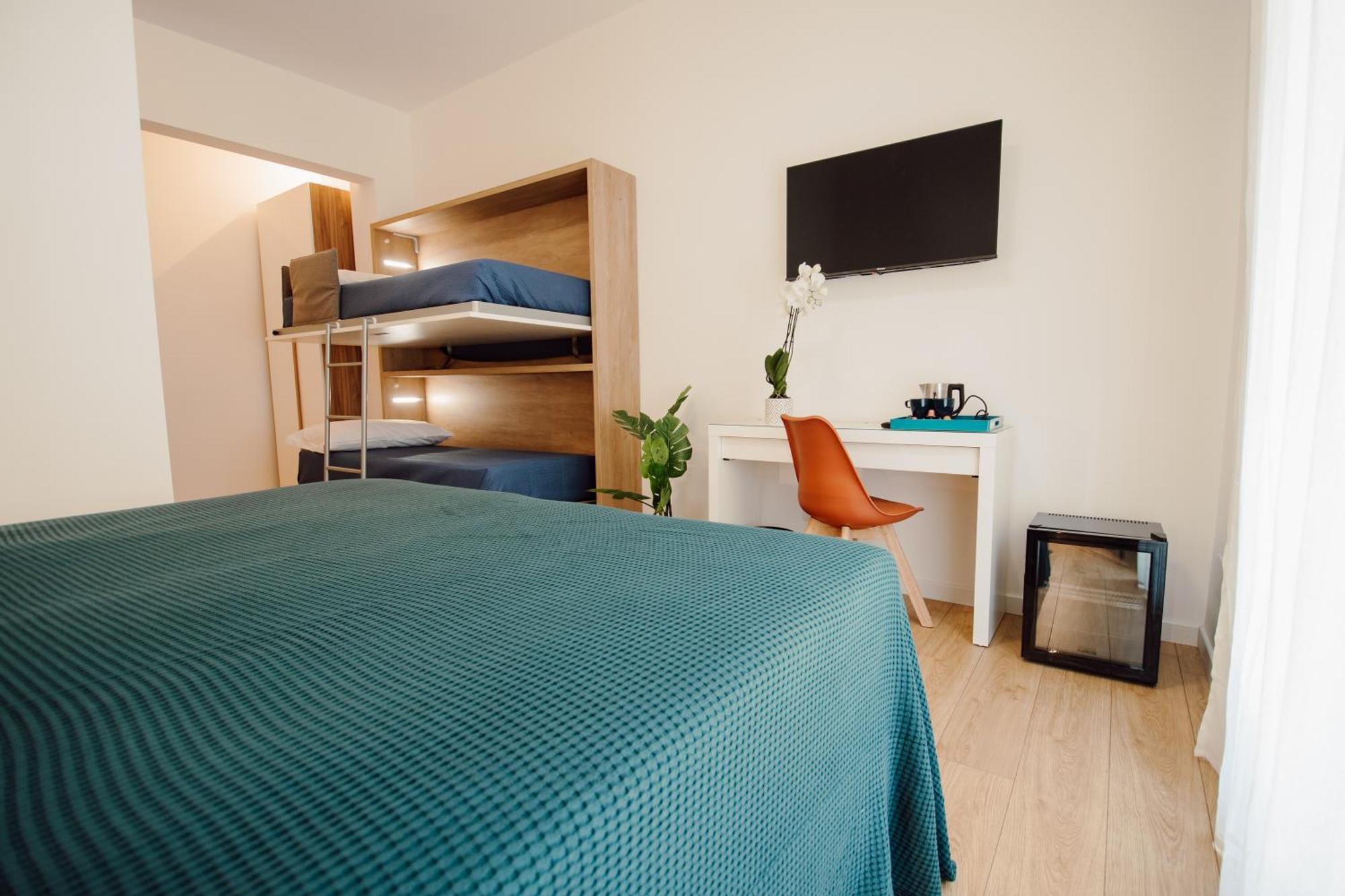 Sweet Dreams Hotel Civitavecchia Ngoại thất bức ảnh